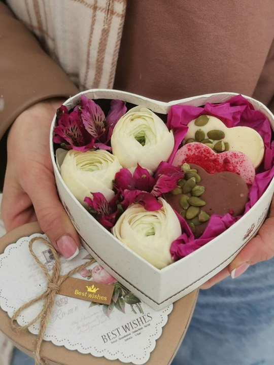 Сердечко с макаронс и медиантами